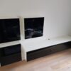 Montagefoto tv-wandmeubel Ziggy Mat wit - Hoogglans zwart
